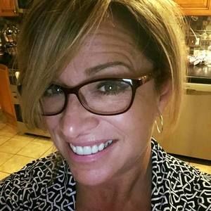 Meet your Posher, Carla